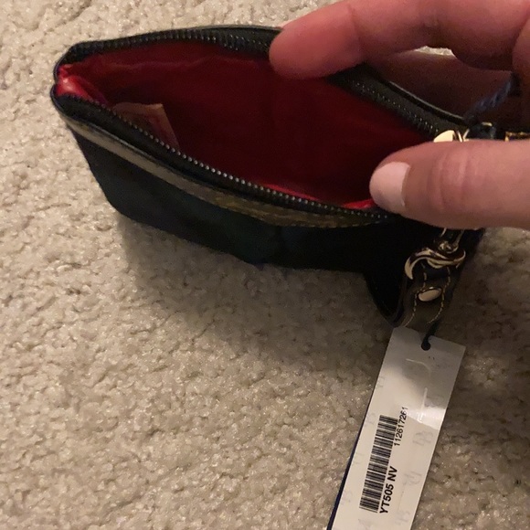 New with tags Dooney and Bourke dark grey and black plaid wristlet - Picture 3 of 5